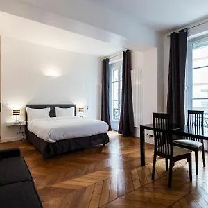 Bed & Breakfast Square